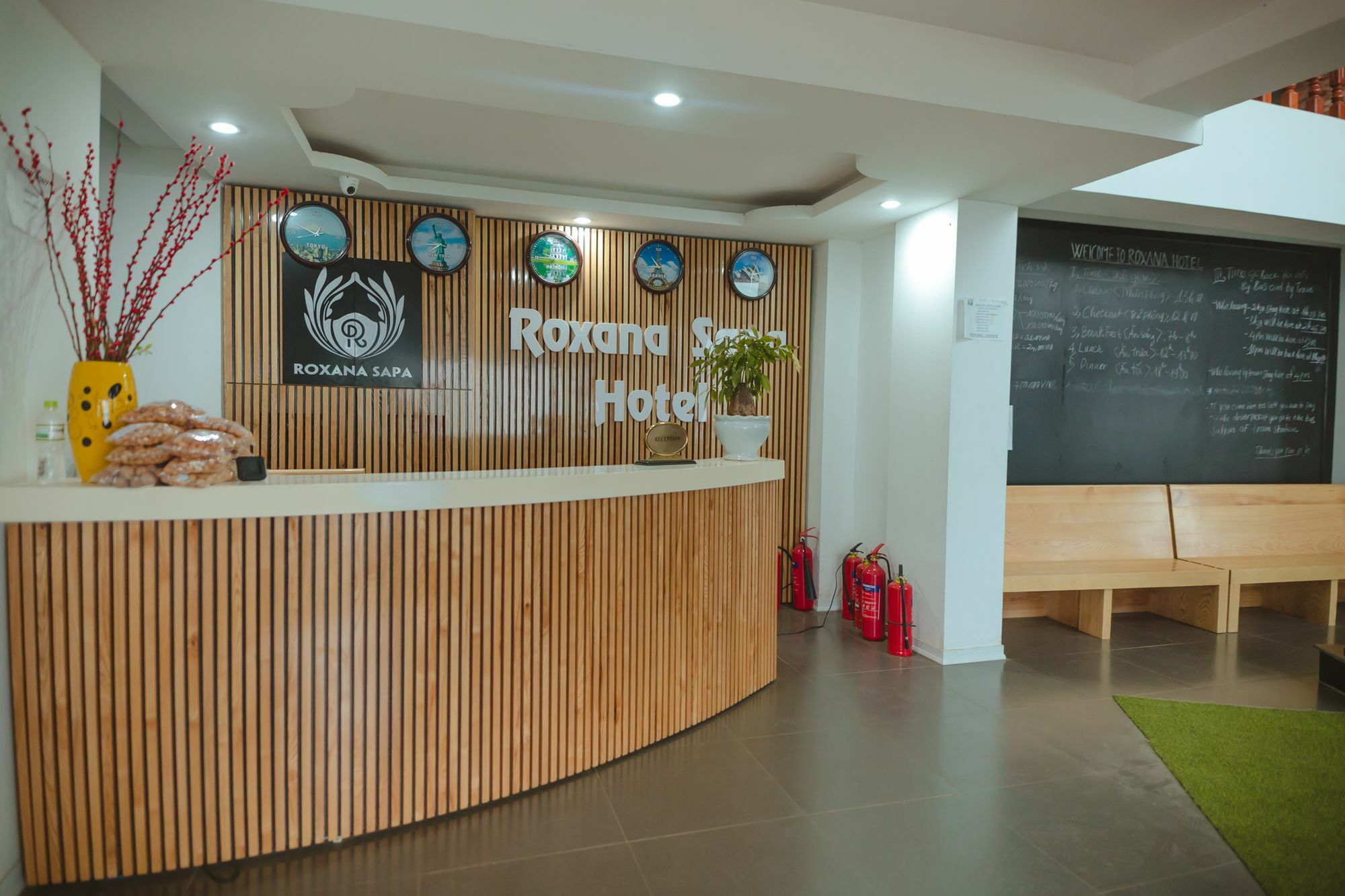 Roxana Sapa Hotel Exterior photo